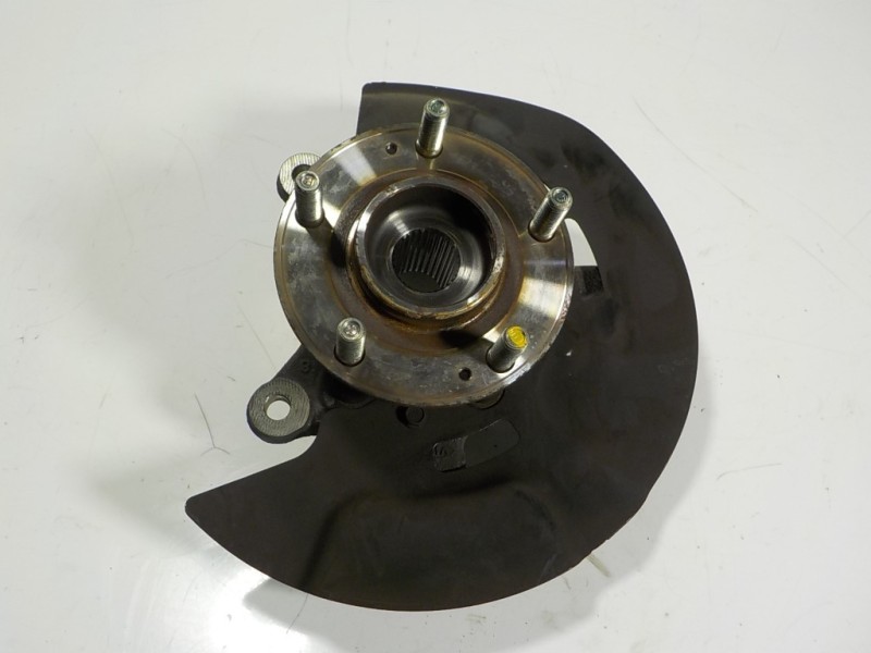 Recambio de mangueta delantera izquierda para hyundai tucson 1.7 crdi cat referencia OEM IAM 51715D7000  