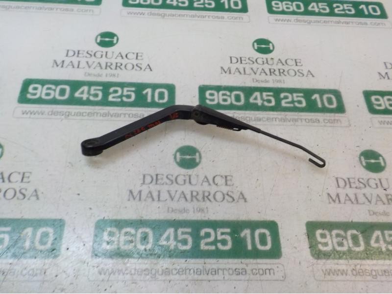 Recambio de brazo limpia trasero para nissan x-trail (t30) le referencia OEM IAM 287818H310  