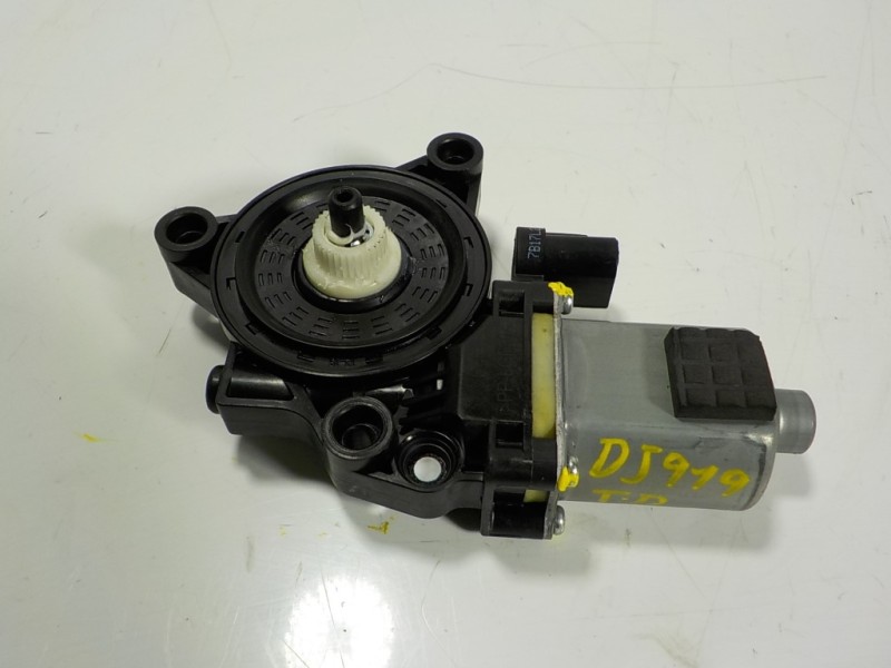 Recambio de motor elevalunas trasero derecho para hyundai tucson 1.7 crdi cat referencia OEM IAM 83460D7000 83460D7000 001100752