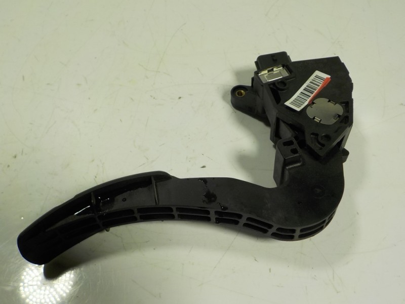 Recambio de potenciometro pedal para renault megane iv berlina 5p 1.2 tce energy referencia OEM IAM 180026830R 180026830R 