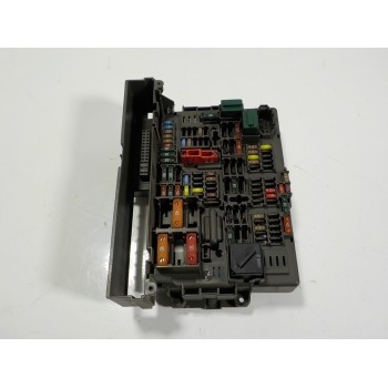 CAJA RELES / FUSIBLES 911944603 08727511030101