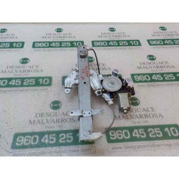 ELEVALUNAS TRASERO DERECHO 827208H300 