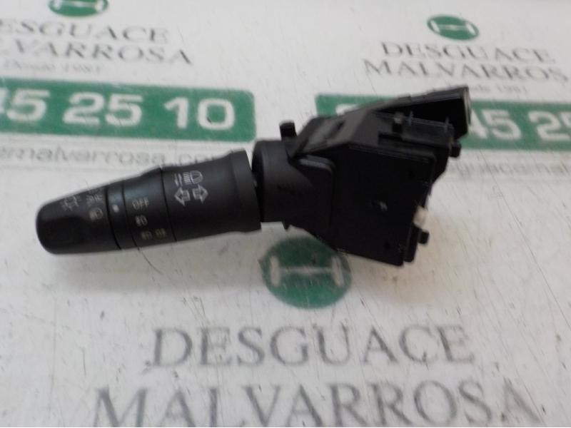 Recambio de mando luces para nissan x-trail (t30) le referencia OEM IAM 255408H700  
