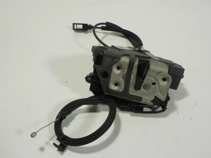 Recambio de cerradura puerta delantera izquierda para ford transit courier 1.5 tdci cat referencia OEM IAM 2070970 BM5AA21813AF 