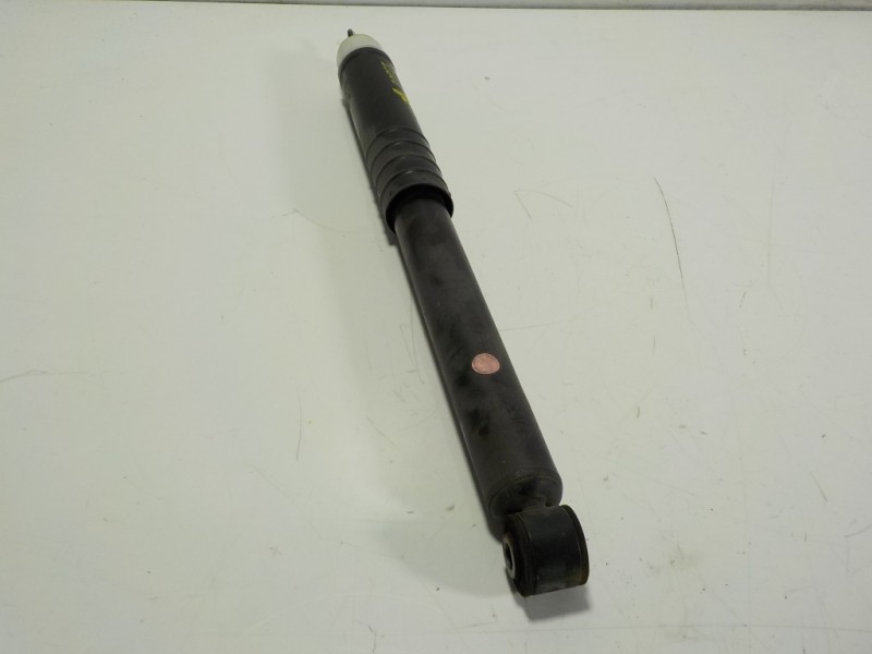 Recambio de amortiguador trasero derecho para renault captur 1.2 tce energy referencia OEM IAM 562107338R 562107338R 03091000506