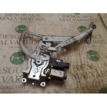 ELEVALUNAS DELANTERO DERECHO 