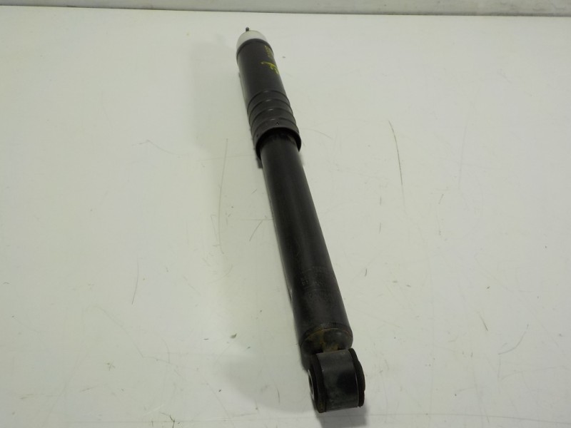 Recambio de amortiguador trasero izquierdo para renault captur 1.2 tce energy referencia OEM IAM 562107338R 562107338R 030910005