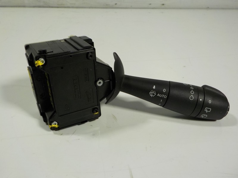 Recambio de mando limpia para renault captur 1.2 tce energy referencia OEM IAM 8201168016 255676085R 