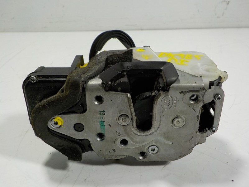 Recambio de cerradura puerta delantera izquierda para opel mokka 1.7 16v cdti referencia OEM IAM 13579522 13579522 