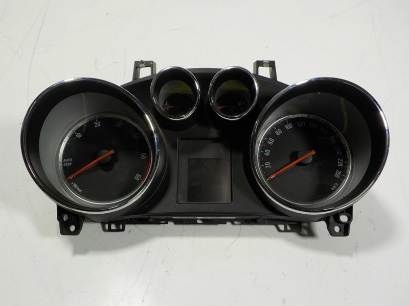 Recambio de cuadro instrumentos para opel mokka 1.7 16v cdti referencia OEM IAM 95937531 95937531 