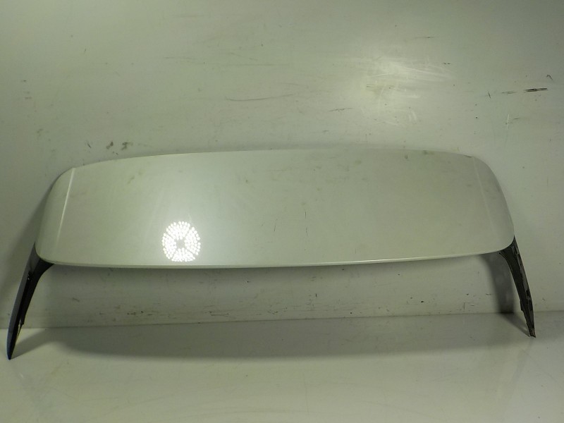 Recambio de aleron trasero para renault captur ii 1.0 tce referencia OEM IAM 960300445R  