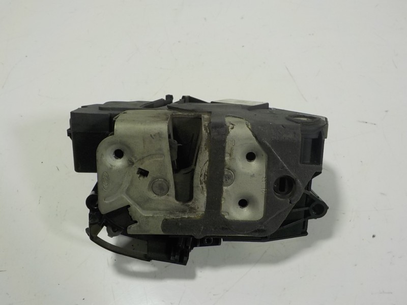 Recambio de cerradura puerta lateral derecha para ford transit courier 1.5 tdci cat referencia OEM IAM 2099457 KTET76A264A26DC 