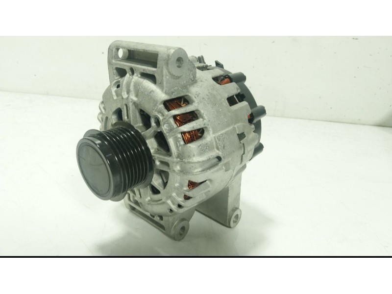 Recambio de alternador para opel insignia a (g09) 2.0 turbo (68) referencia OEM IAM 2605326A  