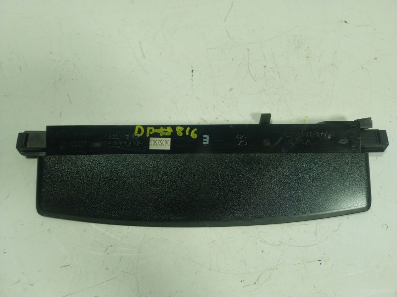 Recambio de piloto trasero central para audi a6 c6 (4f2) 2.0 tdi referencia OEM IAM 4F5945097 4F5945097 