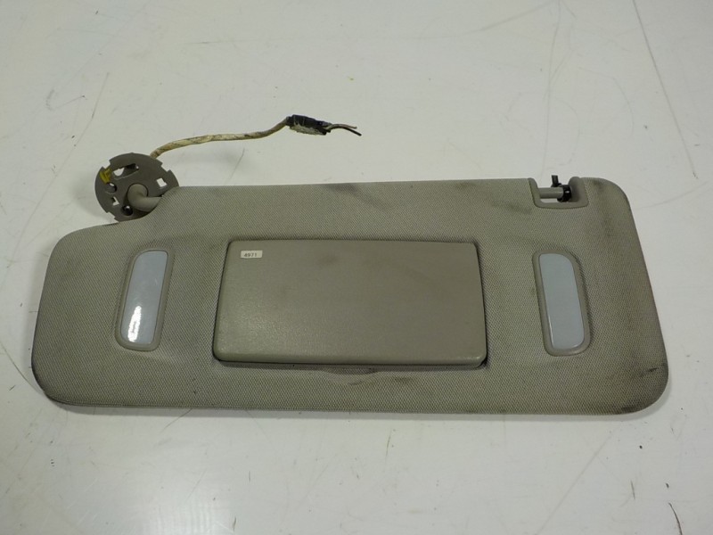 Recambio de parasol izquierdo para opel mokka 1.7 16v cdti referencia OEM IAM 95430382  