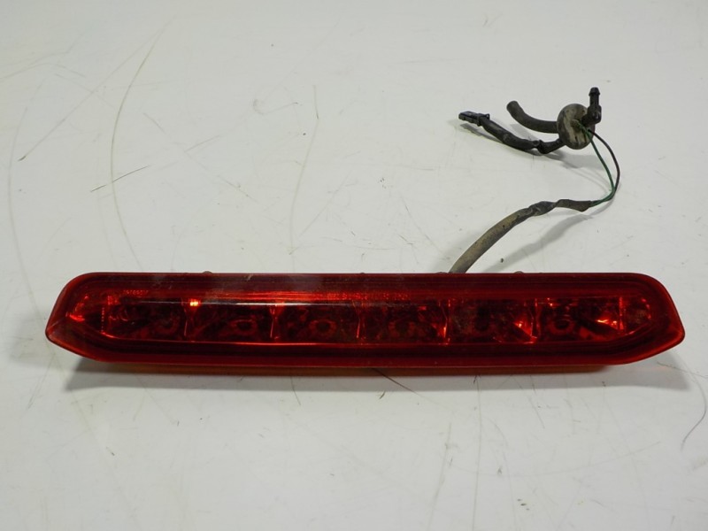 Recambio de piloto trasero central para opel mokka 1.7 16v cdti referencia OEM IAM 95151129 95151129 