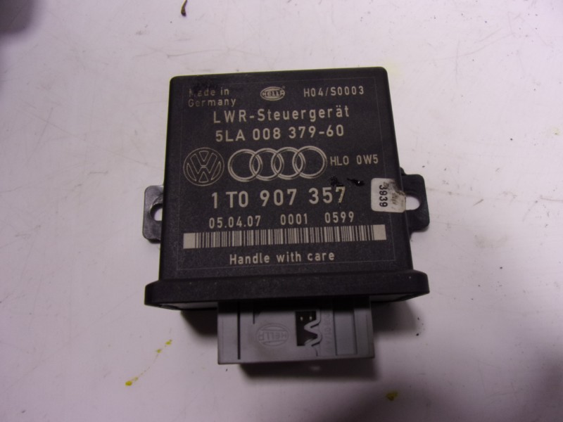 Recambio de modulo electronico para volkswagen golf v berlina (1k1) r32 referencia OEM IAM 1T0907357 1T0907357 