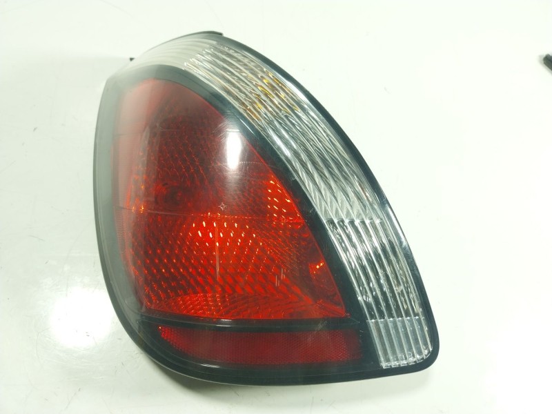 Recambio de piloto trasero izquierdo para kia rio ii (jb) 1.4 16v referencia OEM IAM   