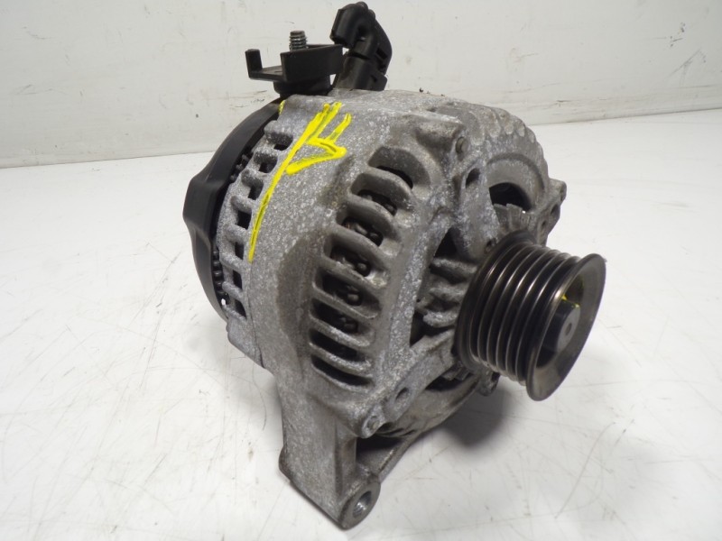 Recambio de alternador para bmw serie 1 lim. (f20/f21) 2.0 16v turbodiesel referencia OEM IAM 12317640132 764013103 
