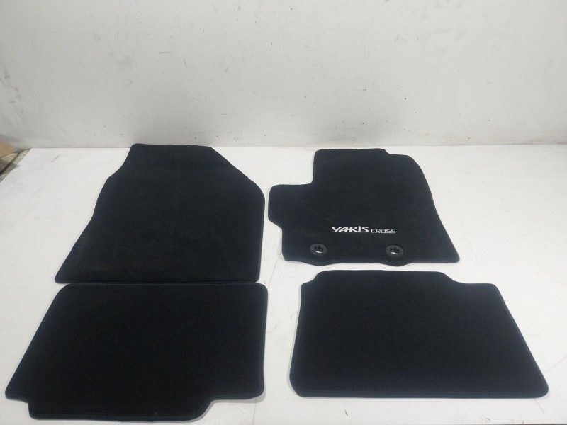 Recambio de juego tapizados / cartoneras para toyota yaris cross (mxp_) 1.5 hybrid (mxpj10) referencia OEM IAM   