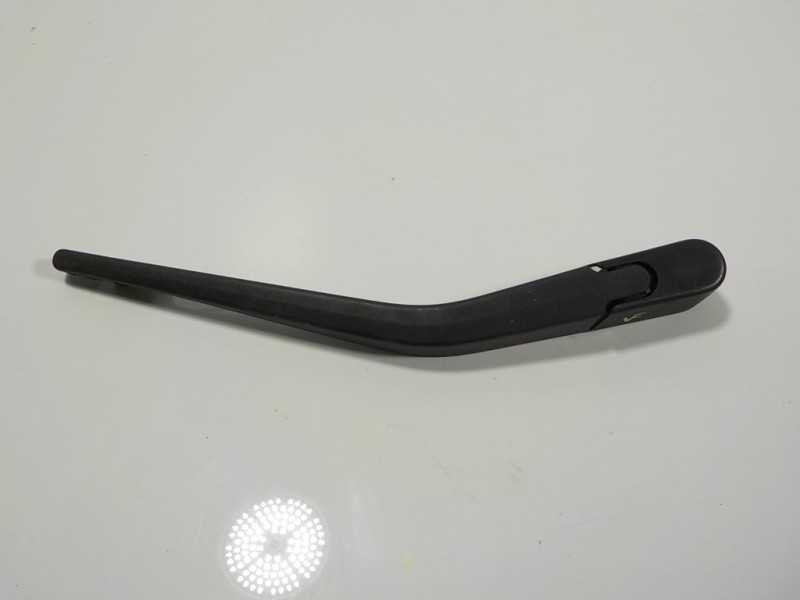 Recambio de brazo limpia trasero para bmw serie 1 lim. (f20/f21) 2.0 16v turbodiesel referencia OEM IAM 61617241985  