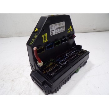 CAJA RELES / FUSIBLES A2129002827 A2129002827 