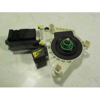MOTOR ELEVALUNAS DELANTERO DERECHO A2078200642 