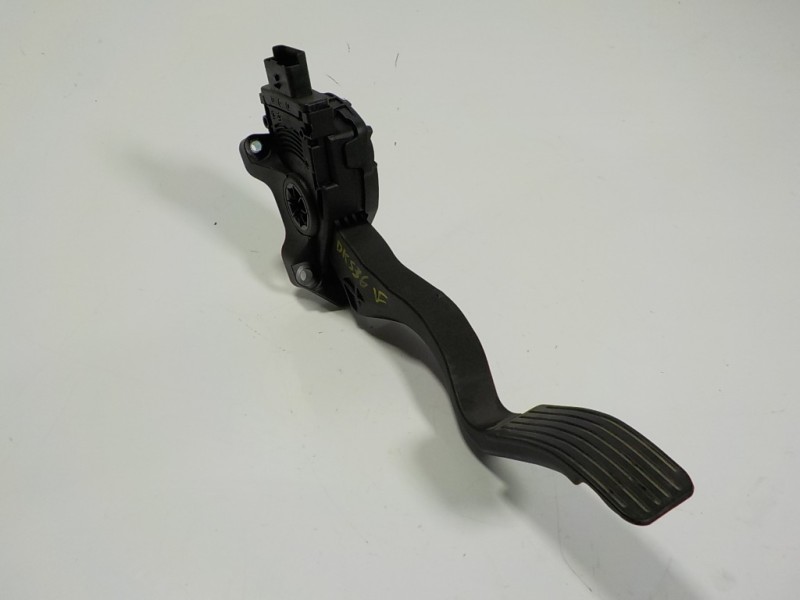 Recambio de potenciometro pedal para citroën c4 cactus 1.5 blue-hdi fap referencia OEM IAM 1601CW 9671433780 