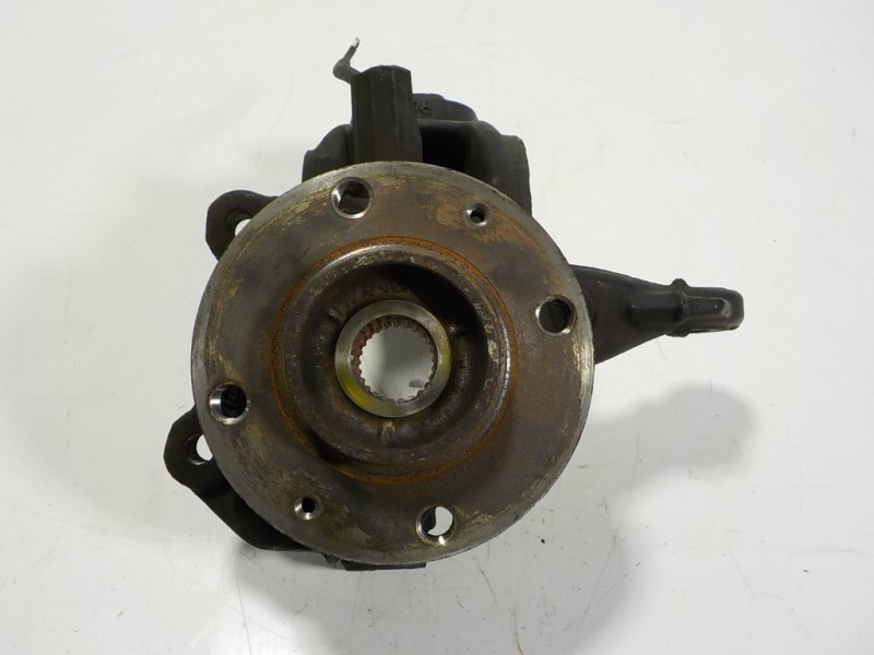 Recambio de mangueta delantera izquierda para citroën c4 cactus 1.6 blue-hdi fap referencia OEM IAM 364690  