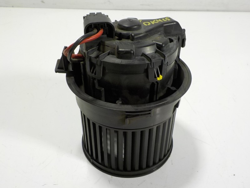 Recambio de motor calefaccion para peugeot 2008 (--.2013) 1.6 blue-hdi fap referencia OEM IAM 1608182080 T1013140A 