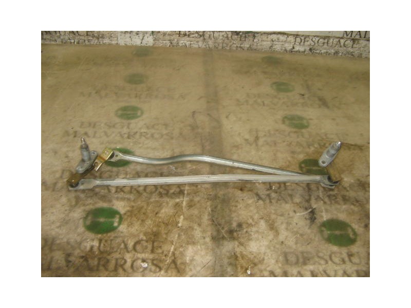 Recambio de articulacion limpia delantero para nissan trade 100 referencia OEM IAM   