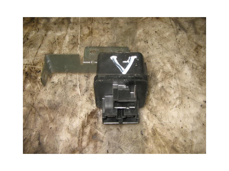 Recambio de modulo electronico para nissan trade 100 referencia OEM IAM   