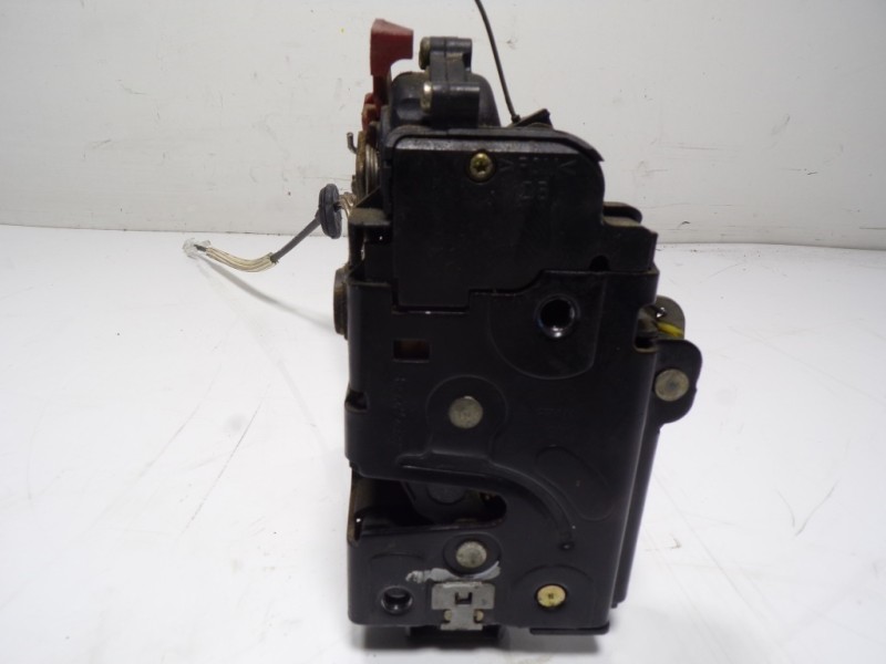 Recambio de cerradura puerta trasera derecha para volkswagen touareg (7la) 2.5 tdi referencia OEM IAM 7L0839016D 7L0839016 