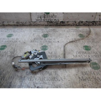 ELEVALUNAS DELANTERO DERECHO 