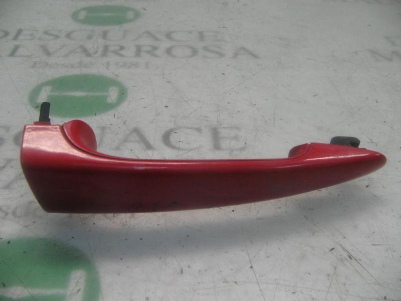 Recambio de maneta exterior delantera derecha para bmw serie 3 berlina (e46) 318i referencia OEM IAM 51217002272  