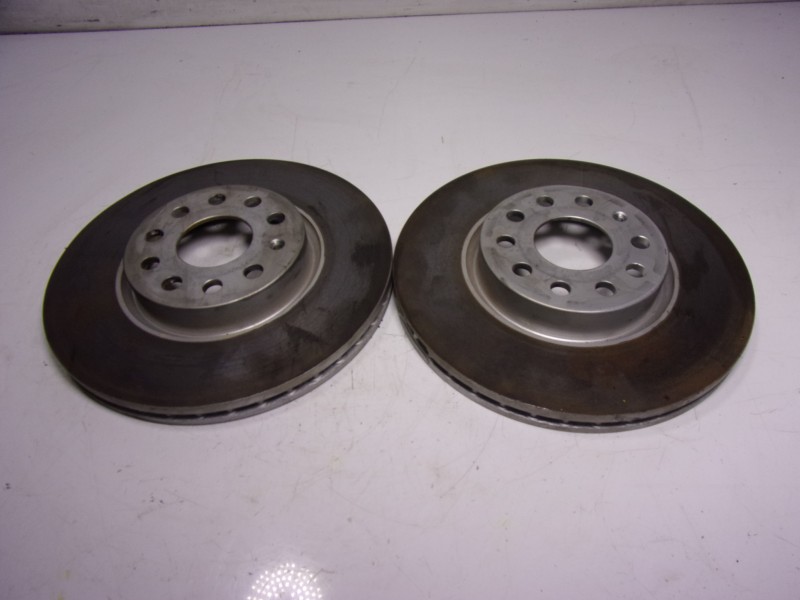 Recambio de disco freno delantero para cupra leon sportstourer (kl8) 1.4 tsi phev referencia OEM IAM 5WA615301B  