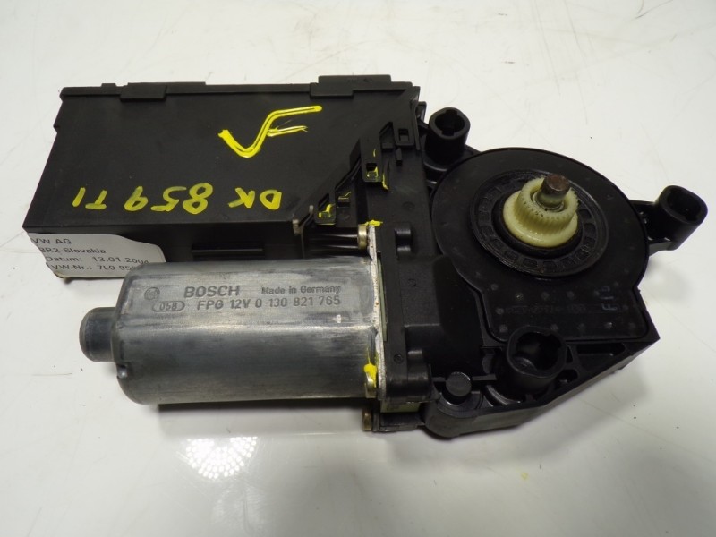 Recambio de motor elevalunas trasero izquierdo para volkswagen touareg (7la) 2.5 tdi referencia OEM IAM 7L0959703D00A 7L0959795 