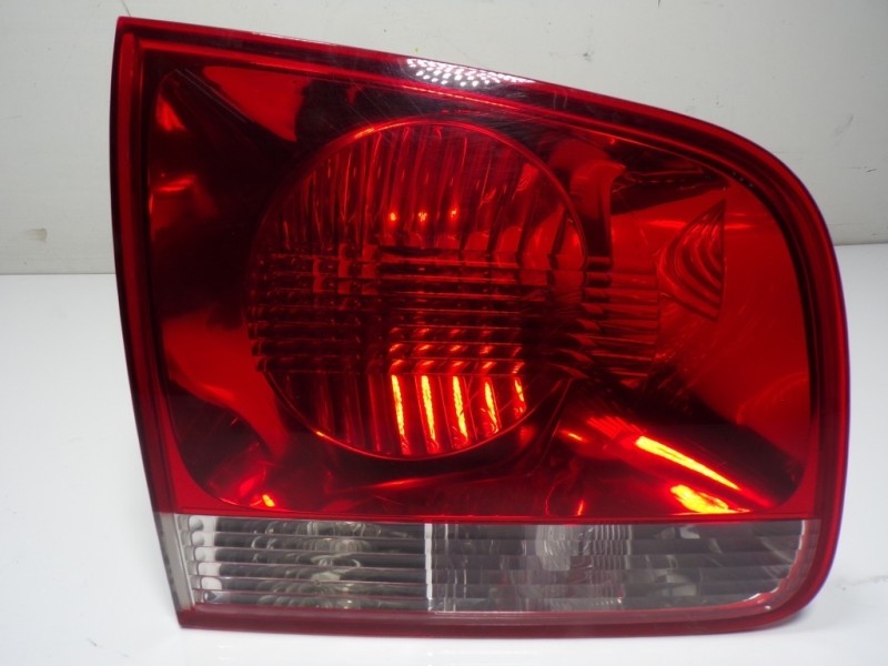 Recambio de piloto trasero izquierdo interior para volkswagen touareg (7la) 2.5 tdi referencia OEM IAM 7L6945093R 7L6945093H 080