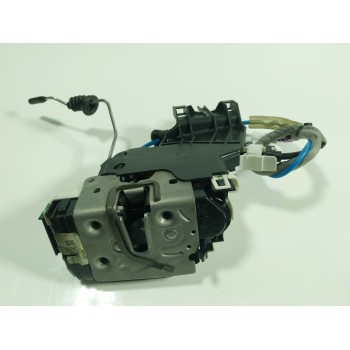 CERRADURA PUERTA TRASERA IZQUIERDA A2047302735 A0997305500 