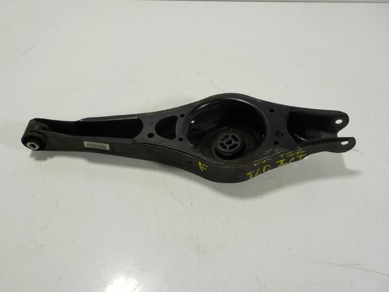 Recambio de brazo suspension inferior trasero derecho para volkswagen cc (358) 2.0 tdi referencia OEM IAM 1K0505311AB 1K0505371 