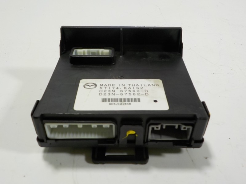 Recambio de modulo electronico para mazda cx-3 2.0 16v cat referencia OEM IAM  D23N67560D 
