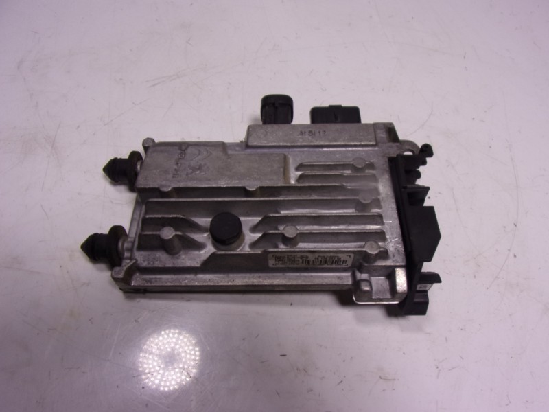 Recambio de modulo electronico para peugeot 308 1.2 12v e-thp referencia OEM IAM 9810858380 9810858380 