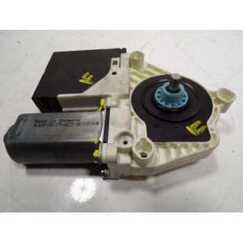MOTOR ELEVALUNAS DELANTERO DERECHO 3C8959702 3C8959702 