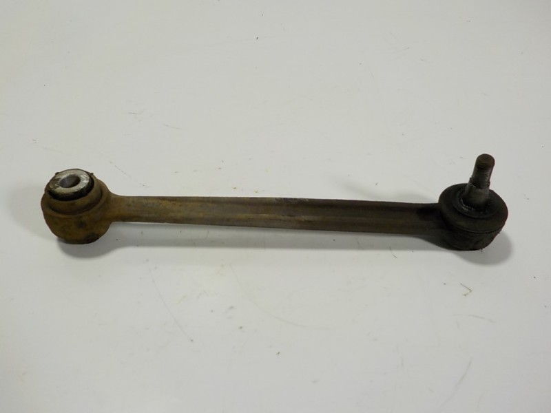 Recambio de brazo suspension inferior trasero izquierdo para ssangyong rodius 2.7 turbodiesel cat referencia OEM IAM   