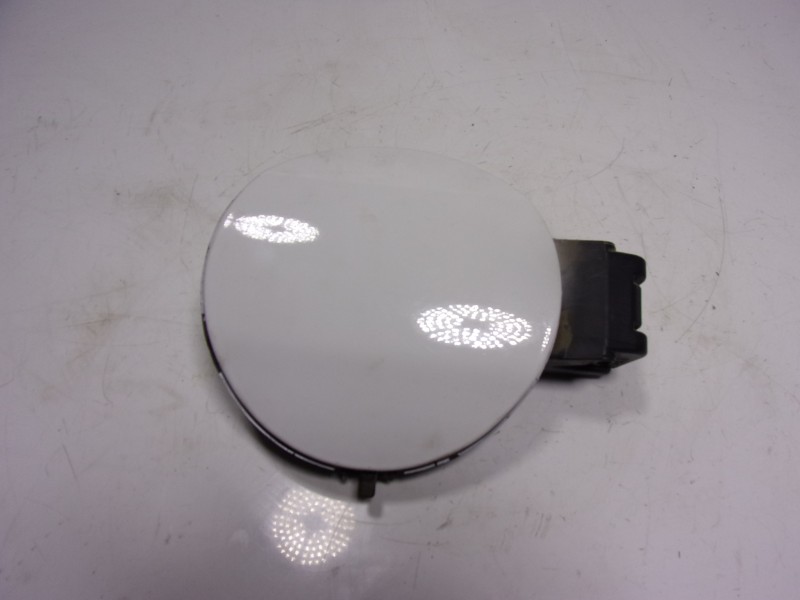 Recambio de tapa combustible para peugeot 308 1.2 12v e-thp referencia OEM IAM 9677394980 9677394980 