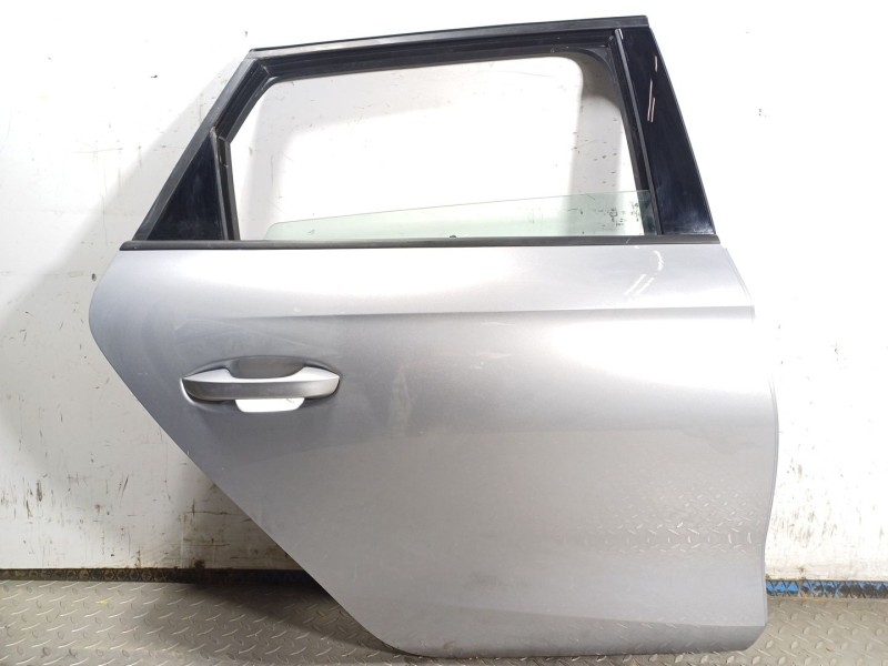 Recambio de puerta trasera derecha para seat leon sportstourer (kl8) style referencia OEM IAM 5FE833052B  