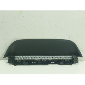 PILOTO TRASERO CENTRAL 63257477627 747762706 