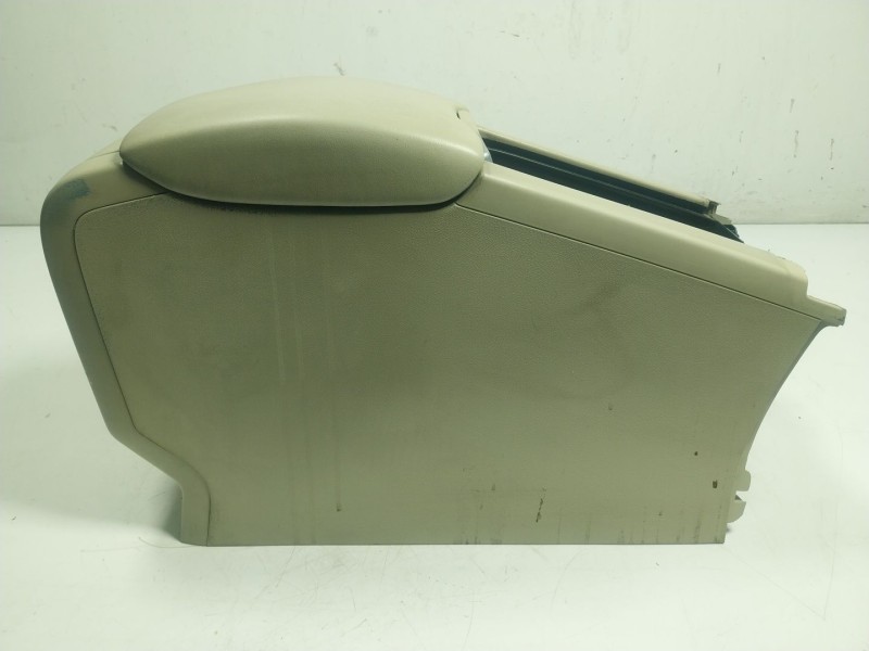 Recambio de apoyabrazos central para volvo xc60 i suv (156) d5 awd referencia OEM IAM 39804804  