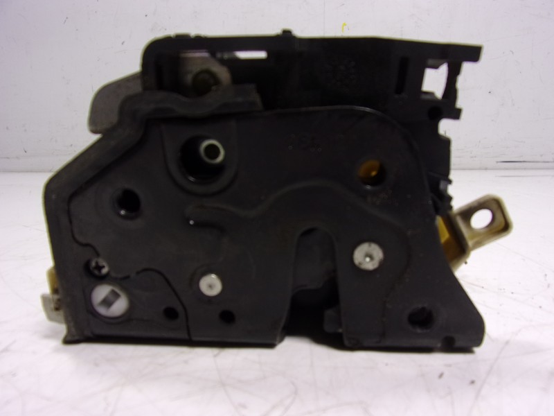 Recambio de cerradura puerta delantera derecha para seat leon (1p1) 1.6 tdi referencia OEM IAM 1P1837016B 1P1837016B 