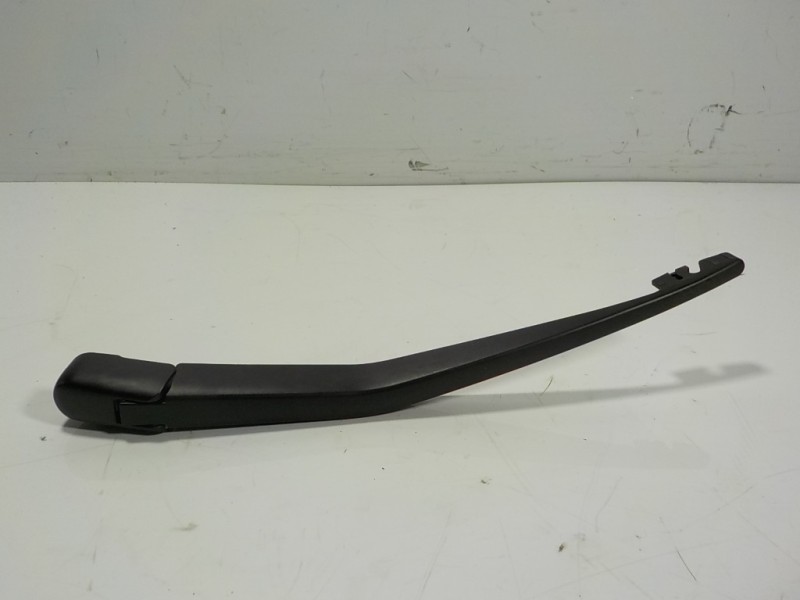 Recambio de brazo limpia trasero para nissan micra (k13) 1.2 cat referencia OEM IAM 287801HA4B 287811HA4A 